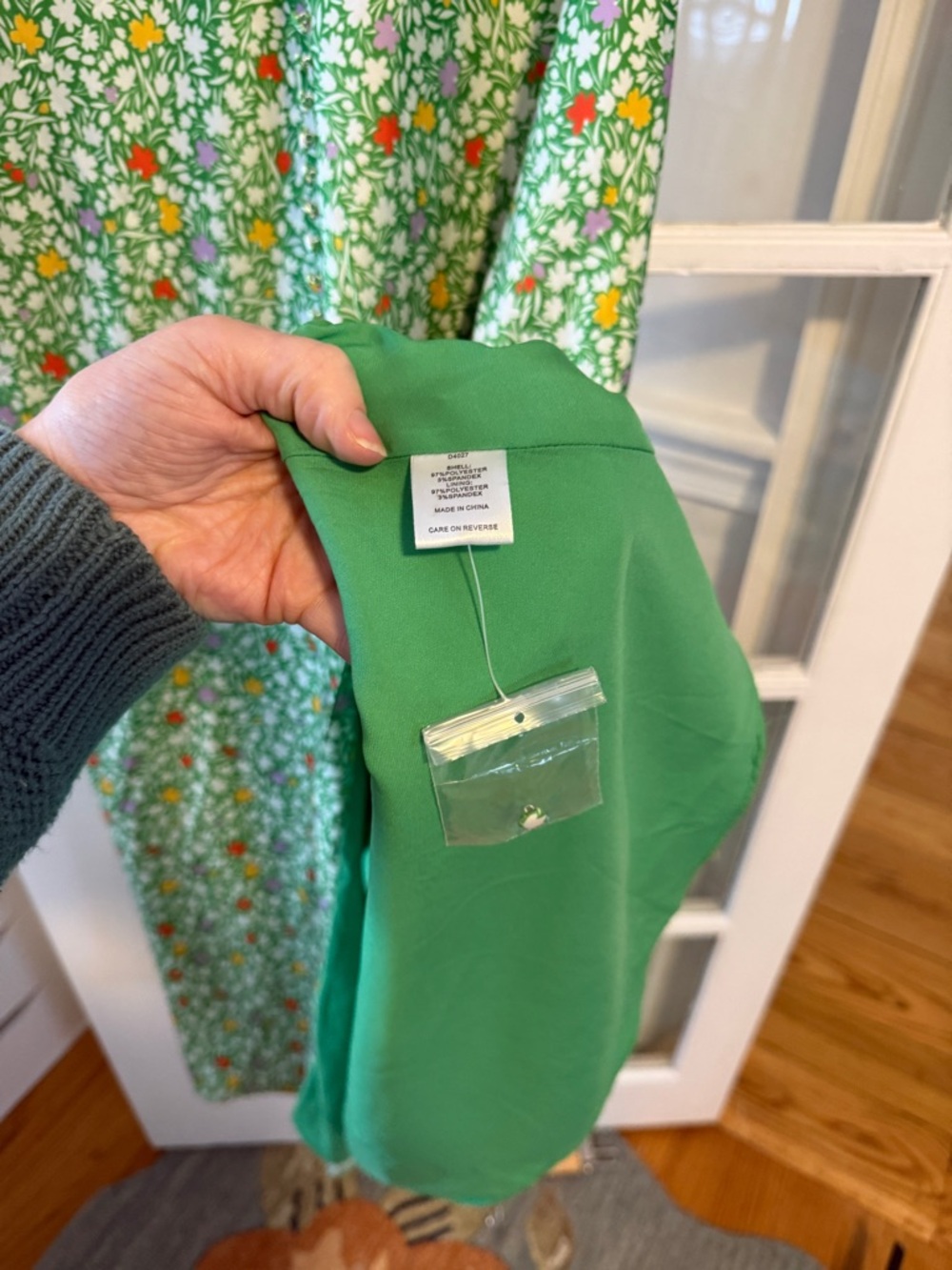 Alexia Admor Lorlei Green Floral V-Neck Midi Dress - Picture 7 of 7